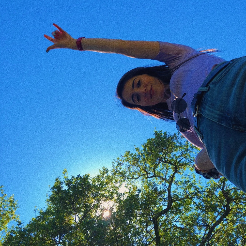 Meet your Posher, Adriana